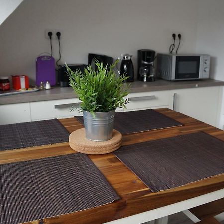 Apartamento Ferien Mal Anders Wilhelmshaven Exterior foto